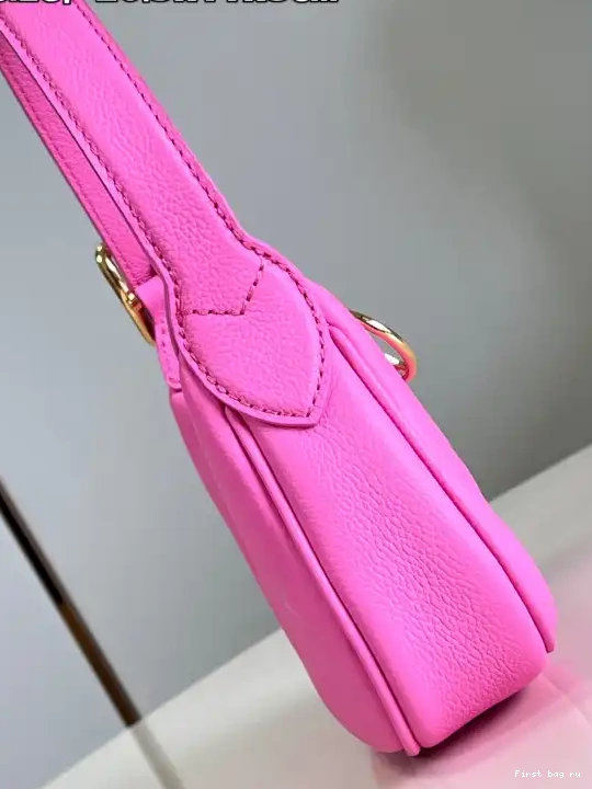 First bag ru Mini LOUIS VUITTON Moon 0517